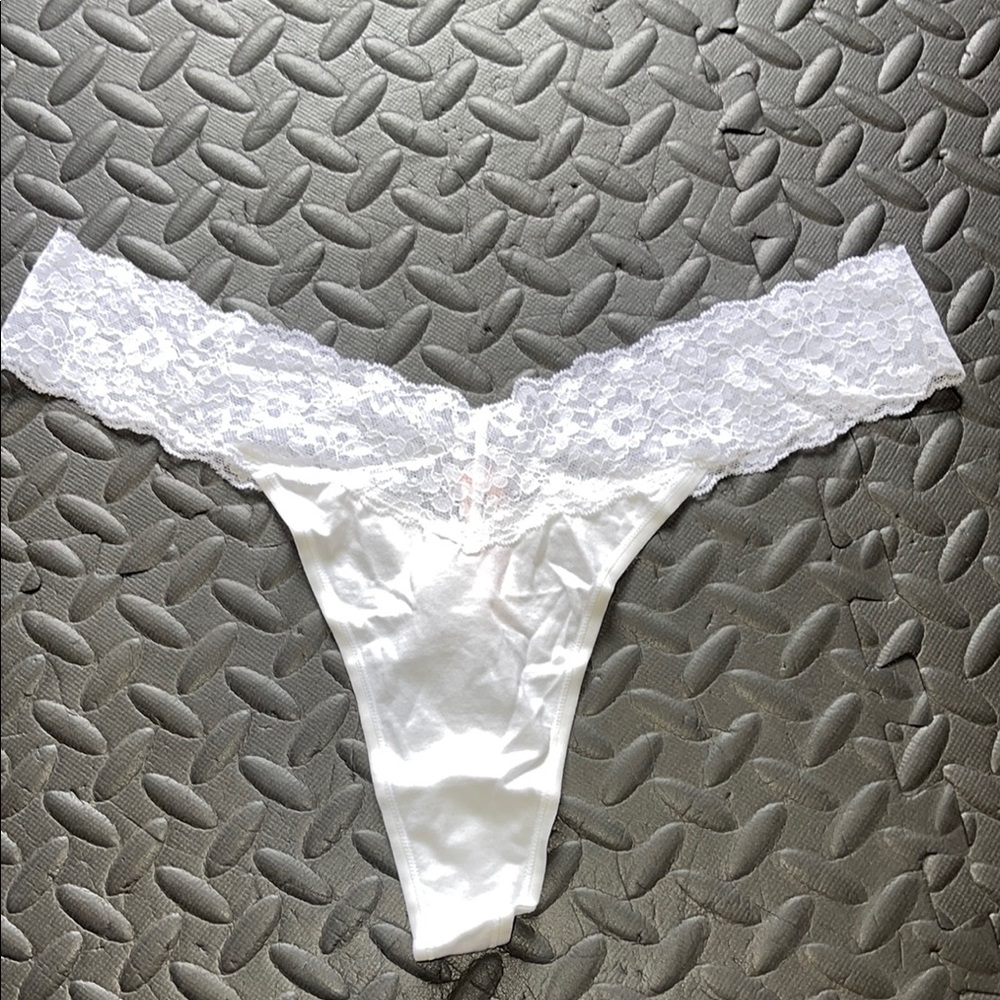 NWT Elegant VS White Lace Thong XL
